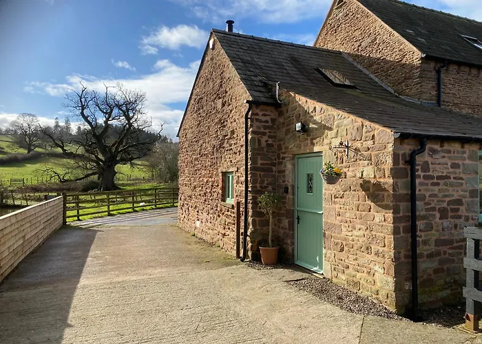 Oaklands Cottage On A Rural Farm