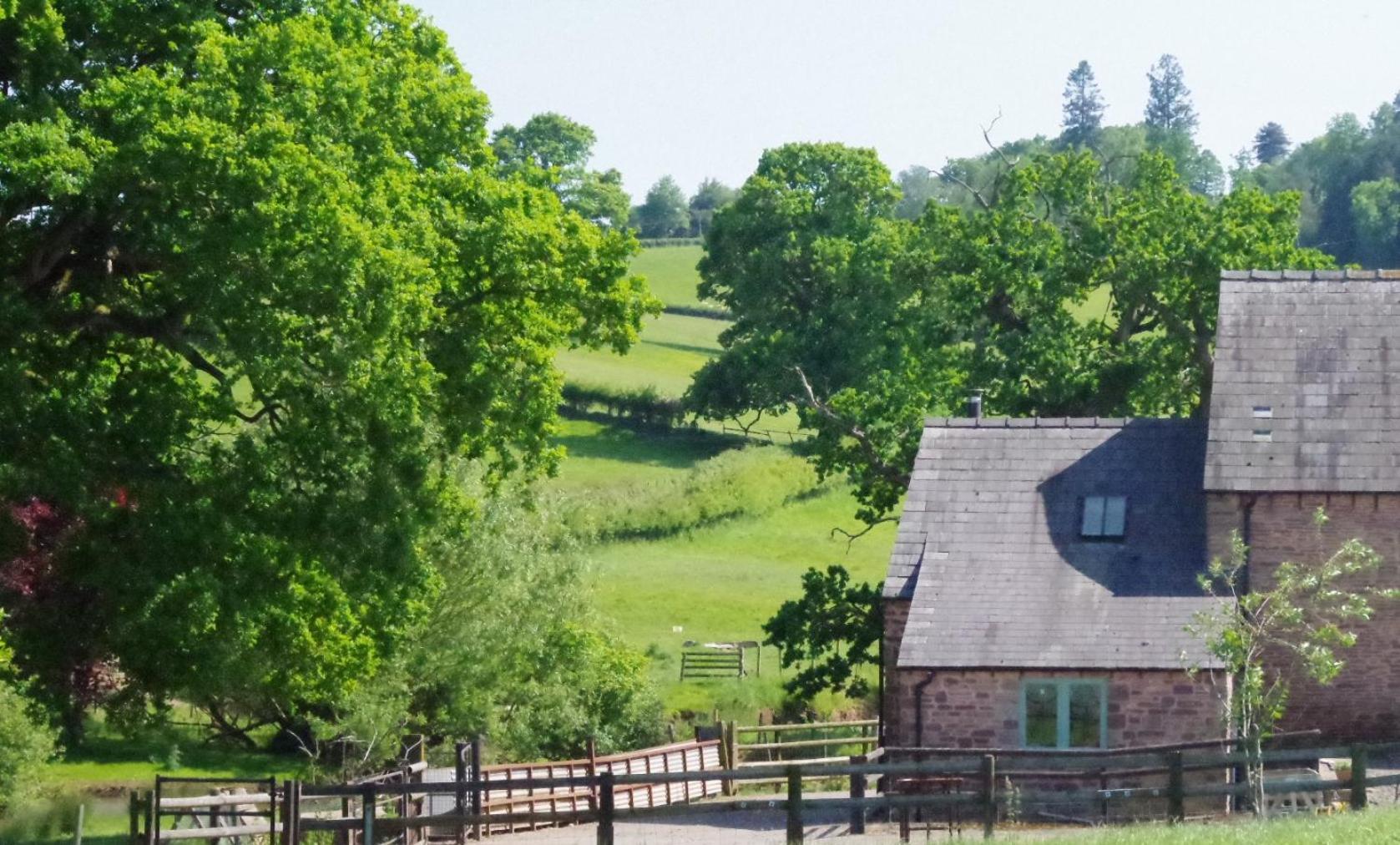 Oaklands On A Rural Farm Holiday home *